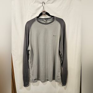 052 Nike Sphere Dry Gray Long Sleeve T-Shirt Size XL